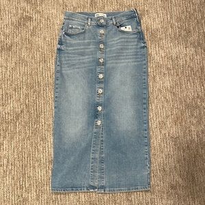 Zara denim skirt size large